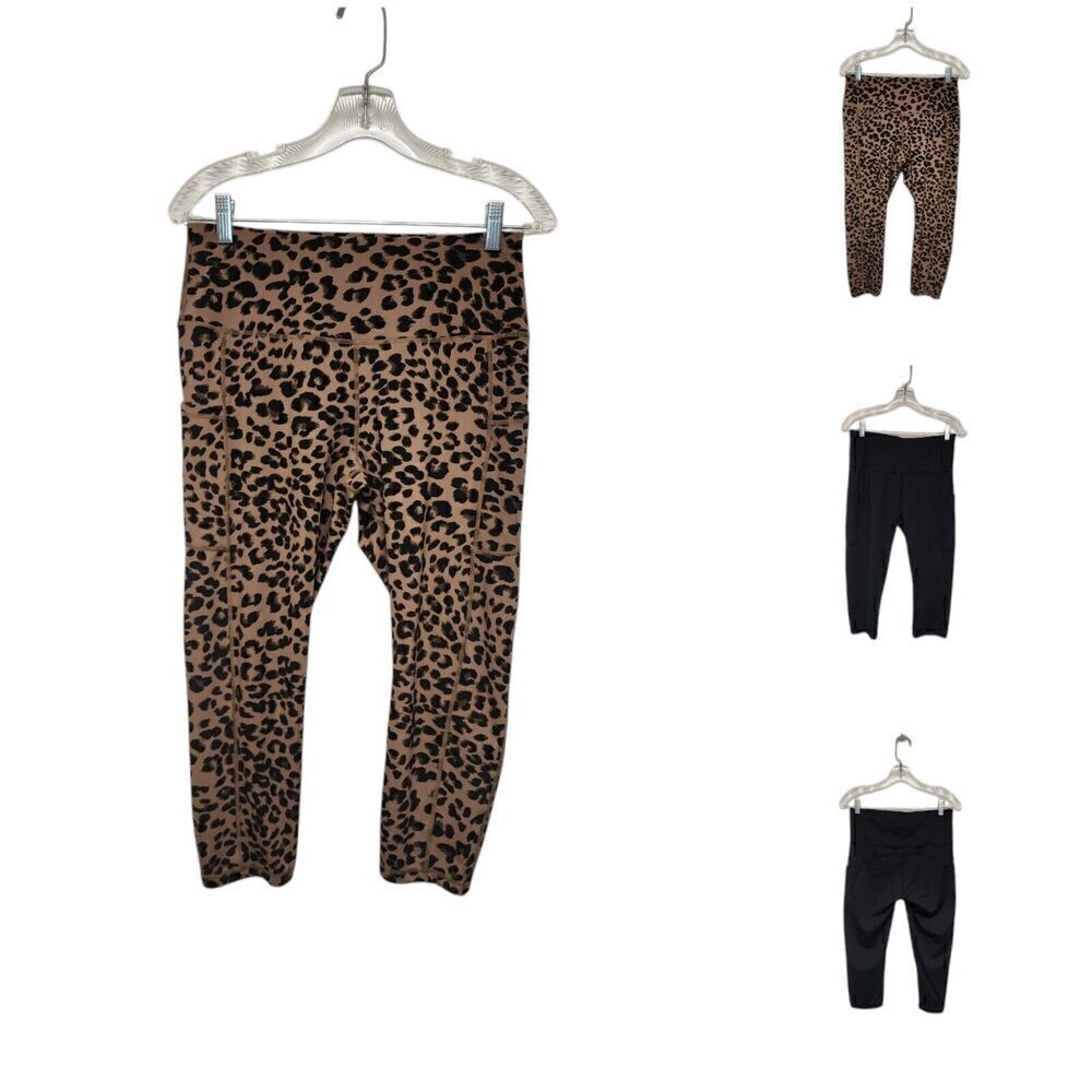 Olka Leopard Capri Leggings/ Black Leggings Size Large